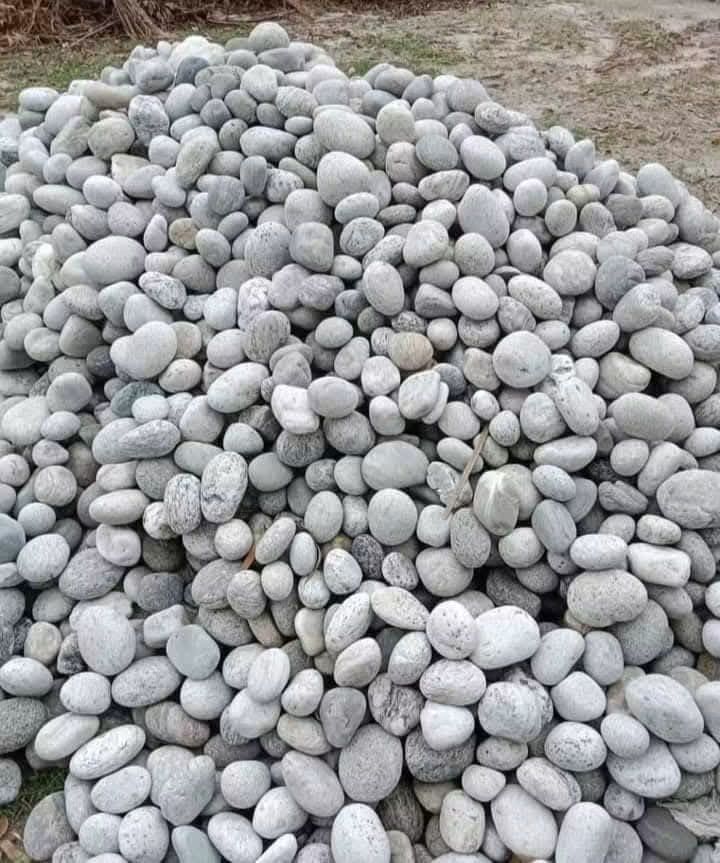 Landscape Stone ( Polished 2-4 inch) - 20 cft/ bosta